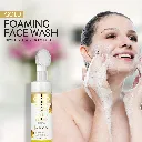 FOAMING-FACE-WASH-gold-2.webp